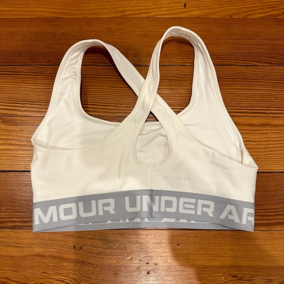 Three under armor sports bras, all size medium - Picture 5 of 9